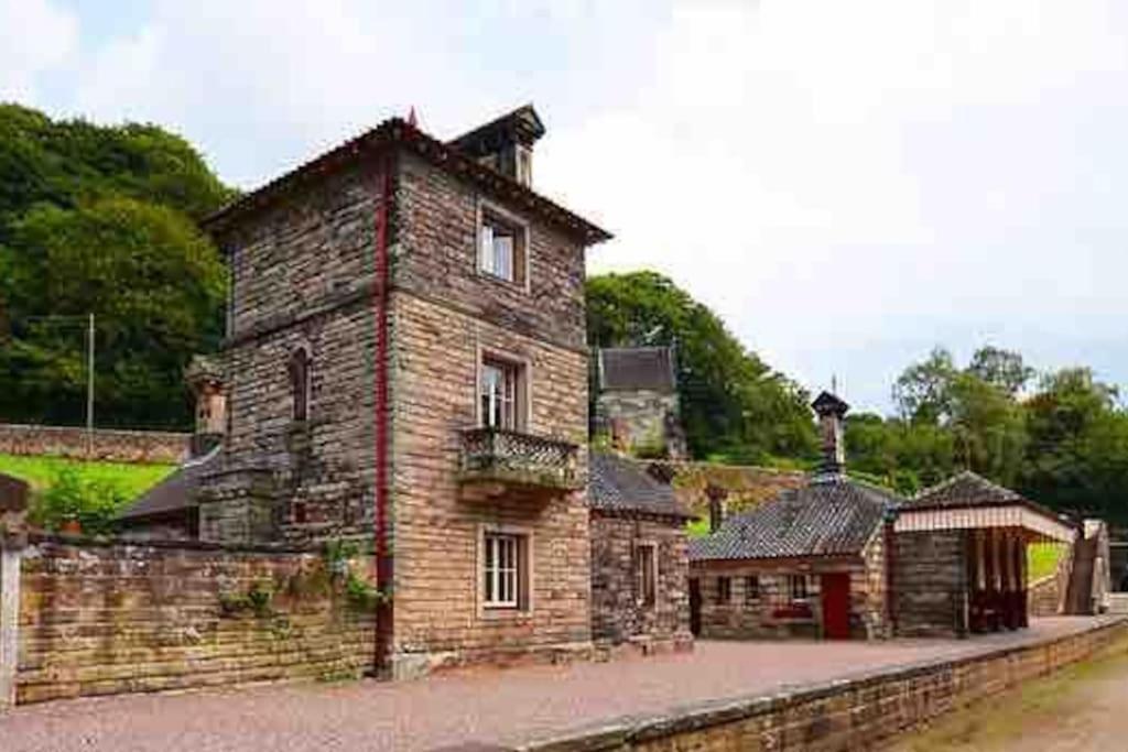 Woodbine Cottage-Part Of Alton Cottages Exteriör bild